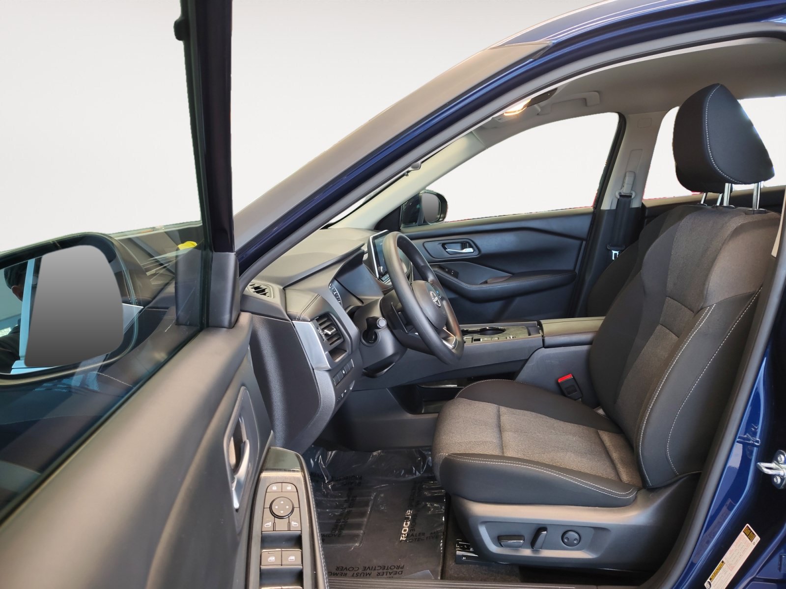 Certified 2024 Nissan Rogue SV FWD image 23