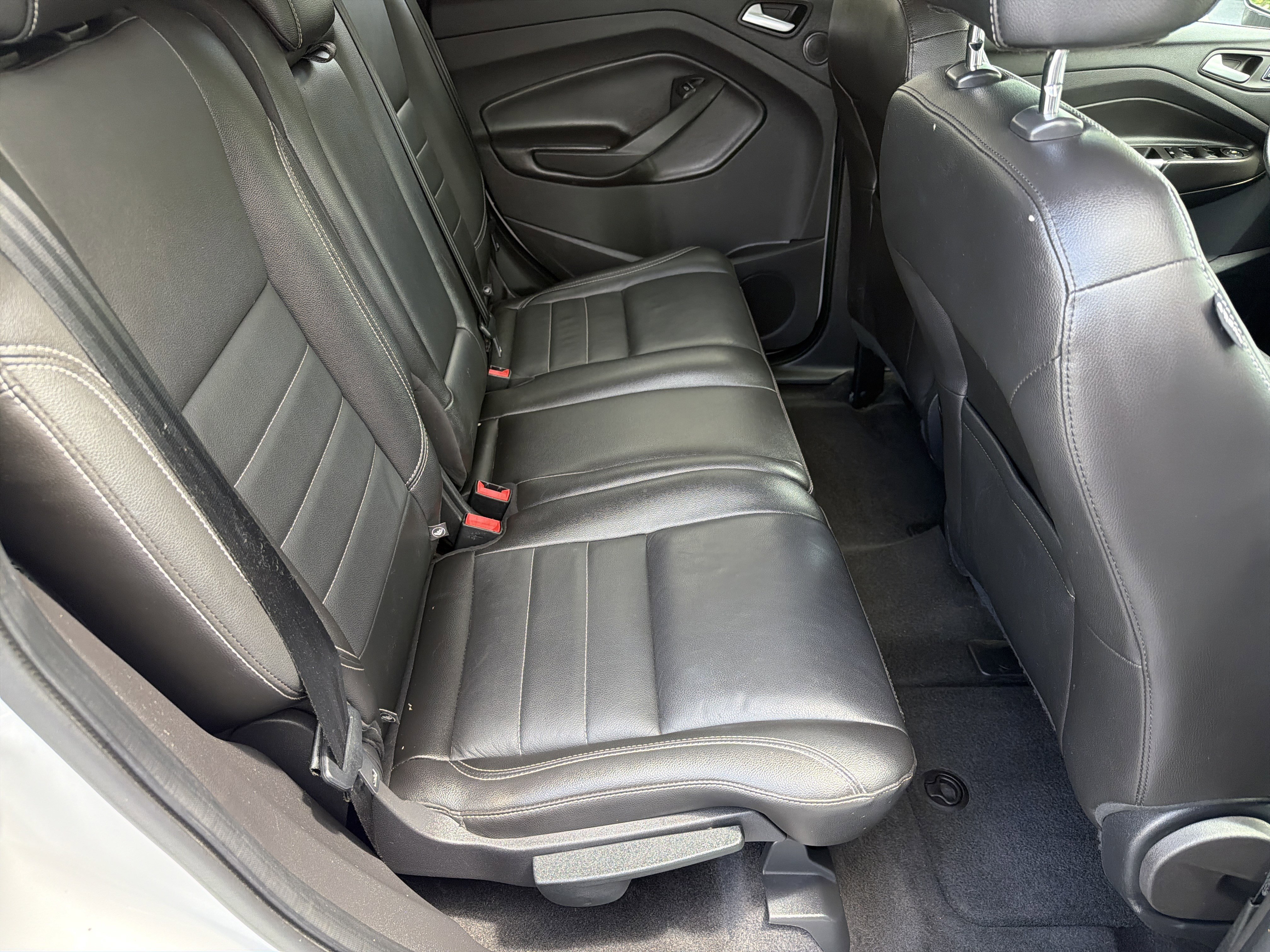 Used 2014 Ford Escape SE w/ Equipment Group 201A FWD image 13