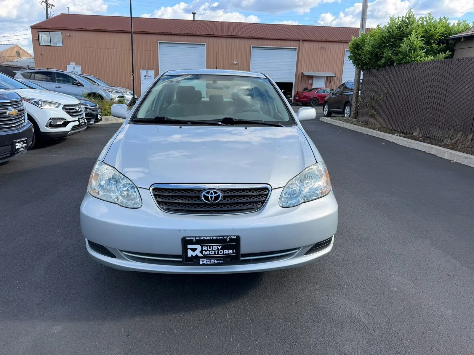 Used 2007 Toyota Corolla LE FWD image 2