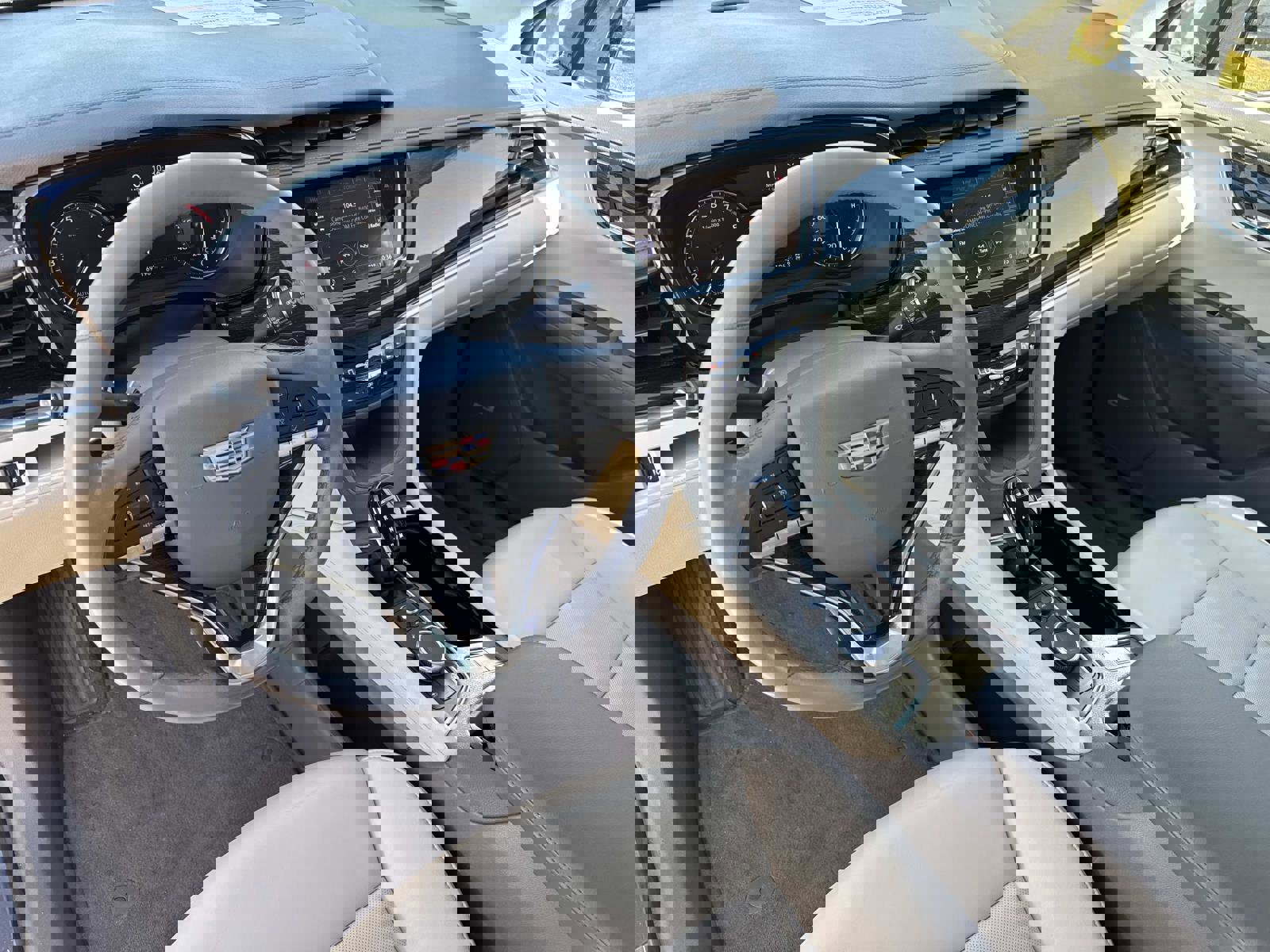 Used 2021 Cadillac XT6 Premium Luxury image 23