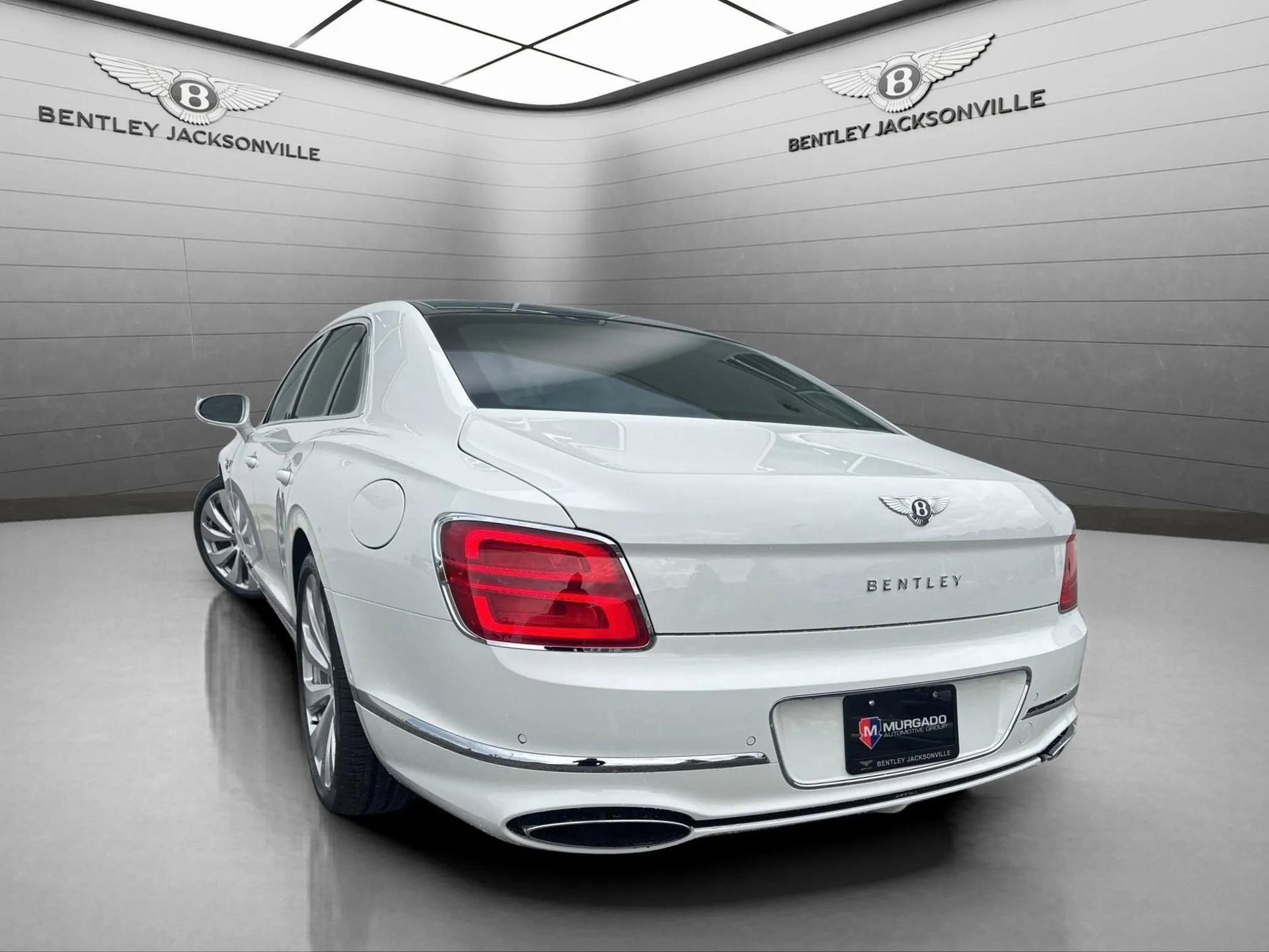 New 2026 Bentley Flying Spur Plug-In Hybrid image 9