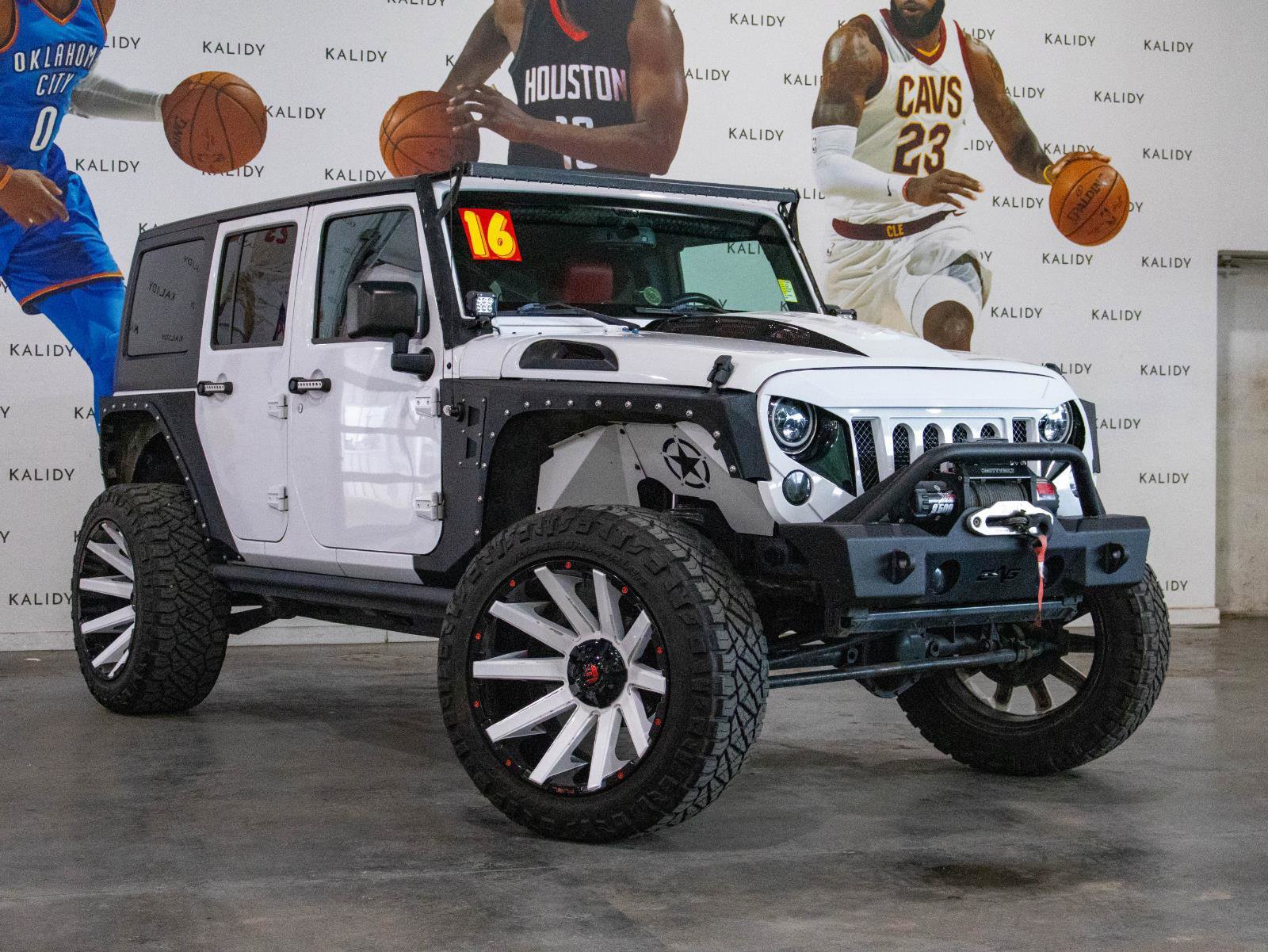 Used 2016 Jeep Wrangler Unlimited Rubicon AWD/4WD image 2