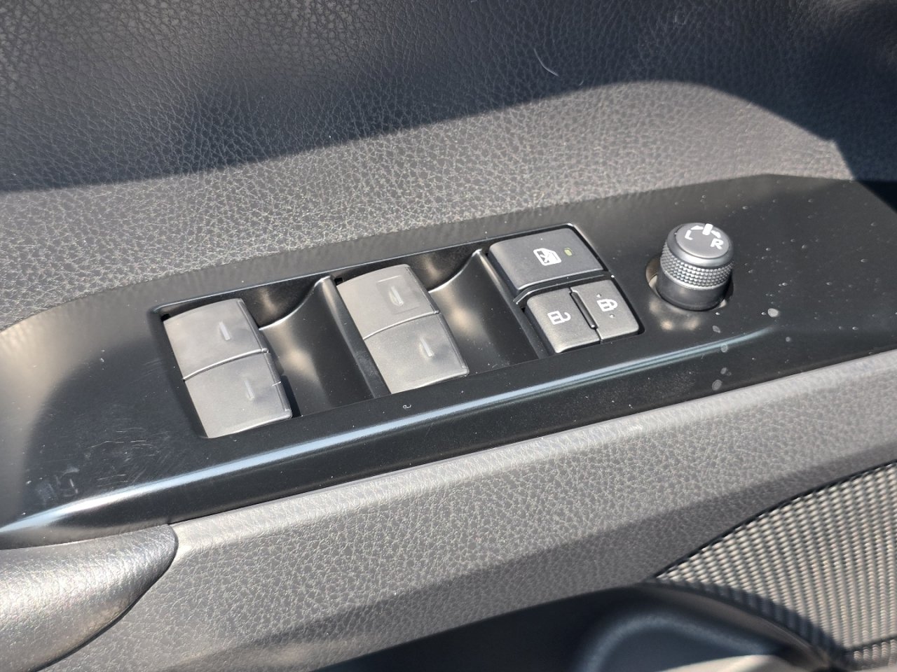 New 2026 Toyota Camry SE FWD image 23