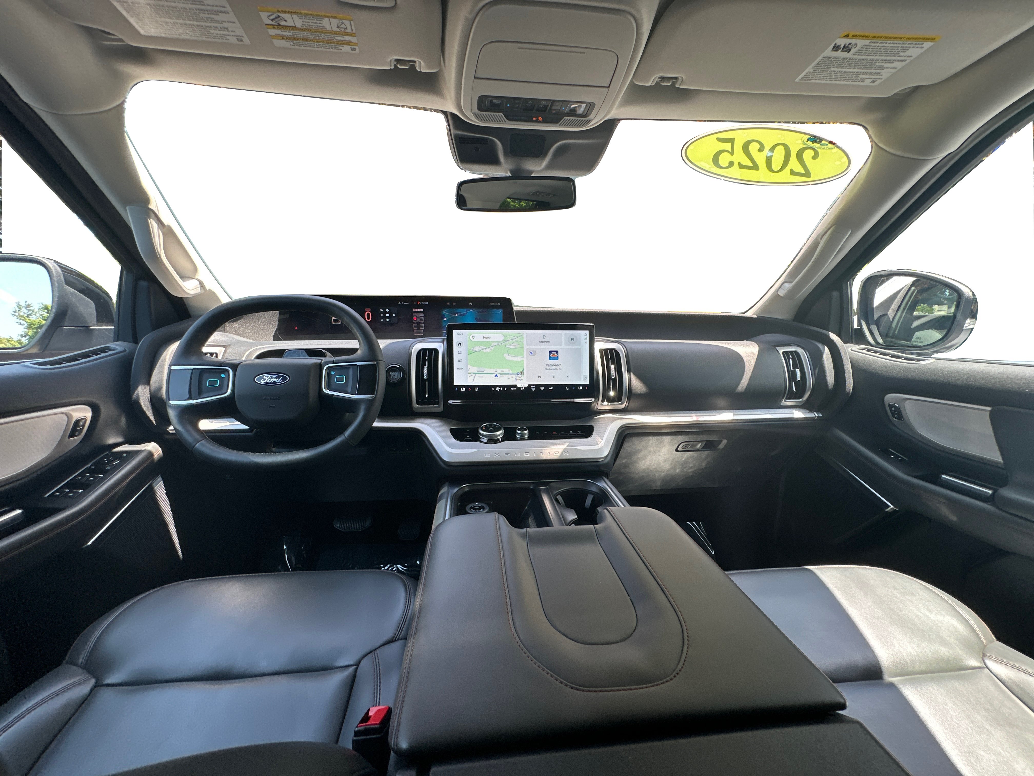 Used 2025 Ford Expedition Active AWD/4WD image 14
