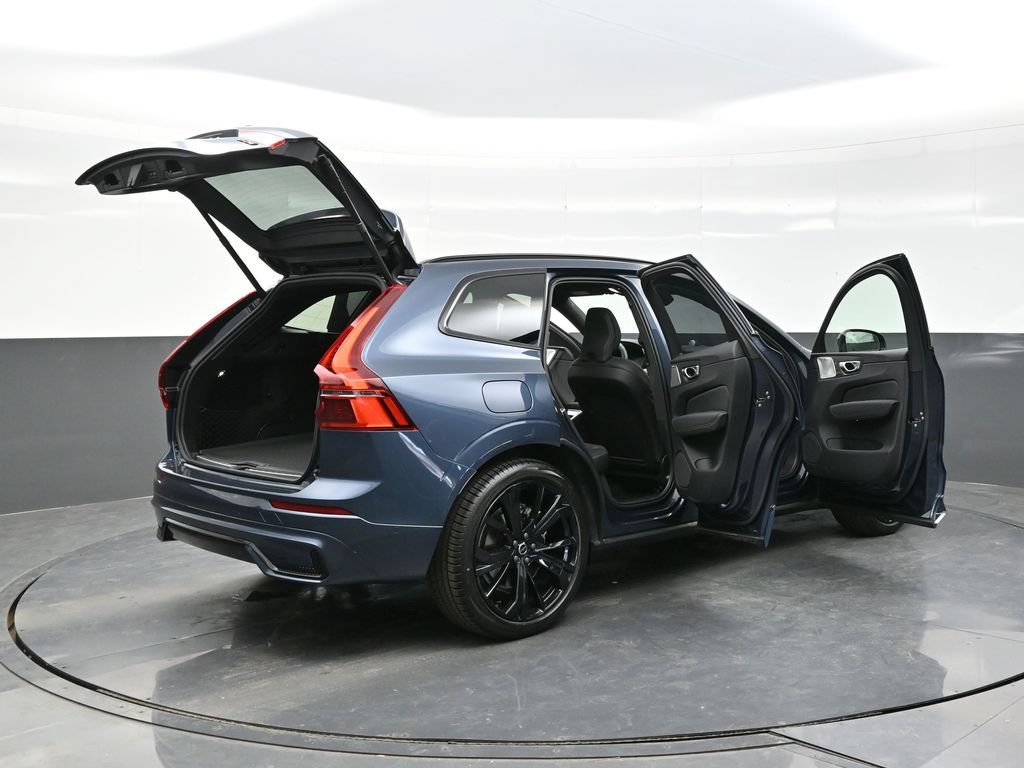 New 2026 Volvo XC60 B5 Ultra w/ Climate Package AWD/4WD image 43