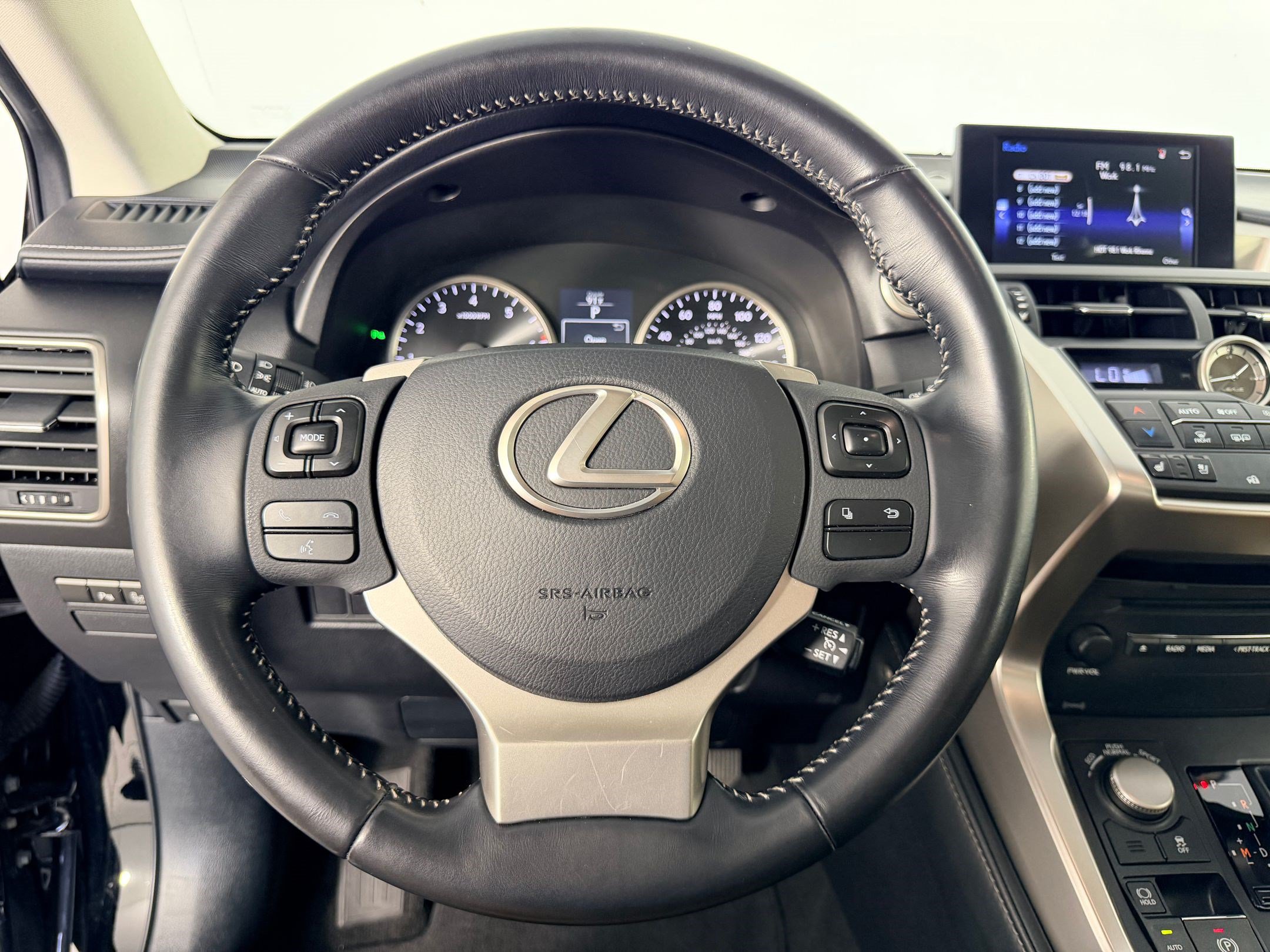 Used 2016 Lexus NX 200t FWD w/ Premium Package image 11