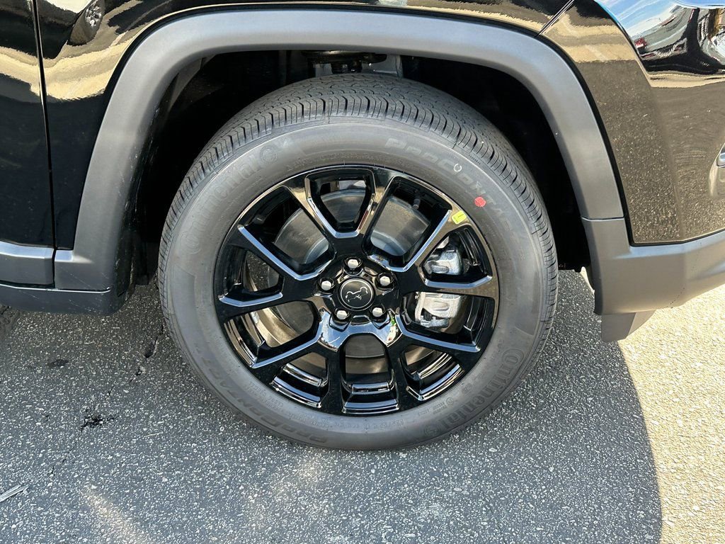 New 2026 Jeep Compass Latitude w/ Sun and Sound Group image 10