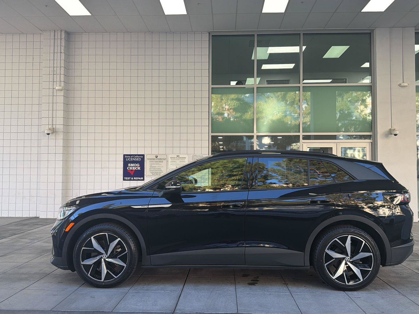 Certified 2023 Volkswagen ID.4 Pro S RWD image 2