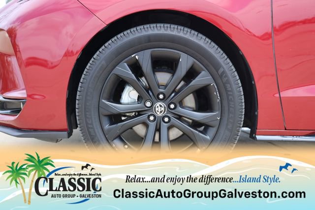 Certified 2023 Toyota Sienna XSE w/ XSE Plus Package FWD image 9