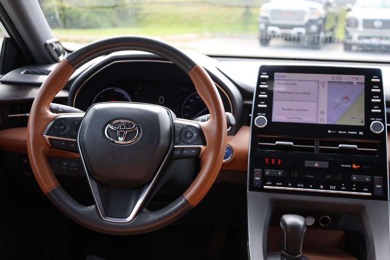 Used 2020 Toyota Avalon Limited w/ Advanced Safety Package FWD image 23