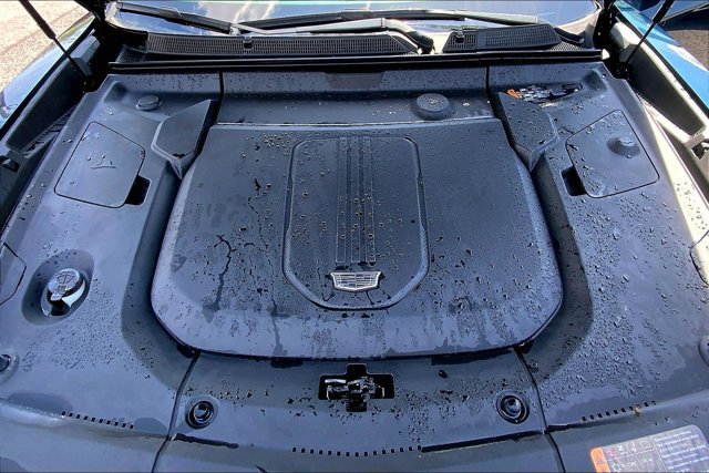 Used 2024 Cadillac Lyriq Luxury AWD/4WD image 9