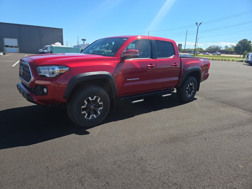 Used 2019 Toyota Tacoma TRD Off-Road AWD/4WD image 6