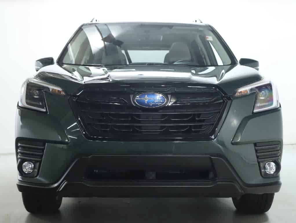 Used 2024 Subaru Forester Limited AWD/4WD image 5