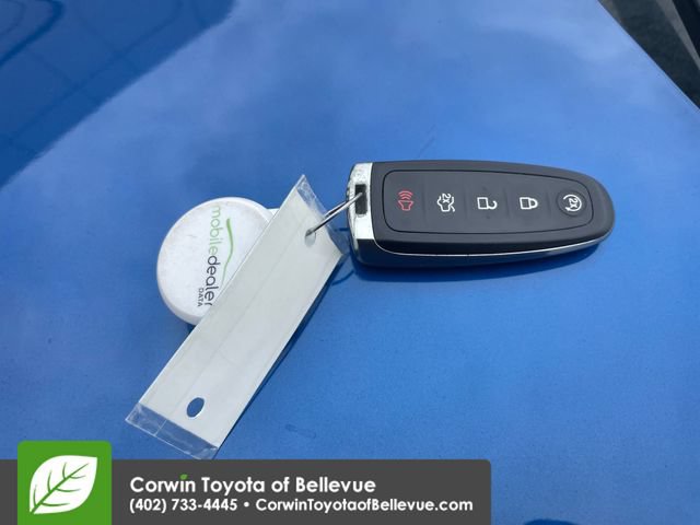 Used 2019 Ford Escape SEL AWD/4WD image 40