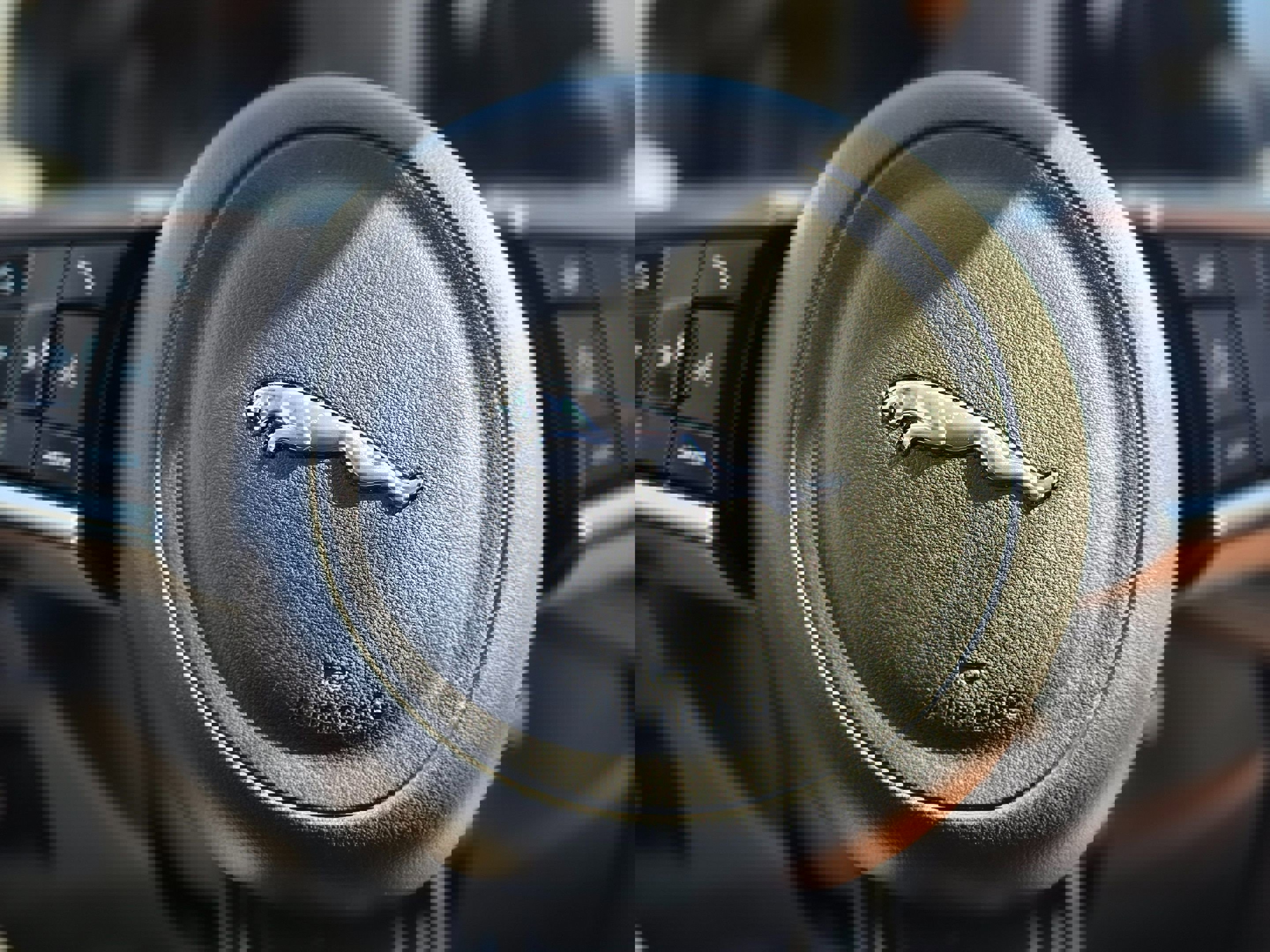 Used 2017 Jaguar F-PACE R-Sport AWD/4WD image 33