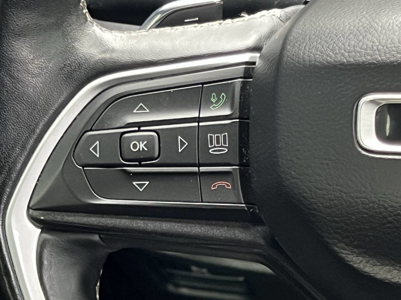 Used 2021 Jeep Grand Cherokee L Laredo image 26