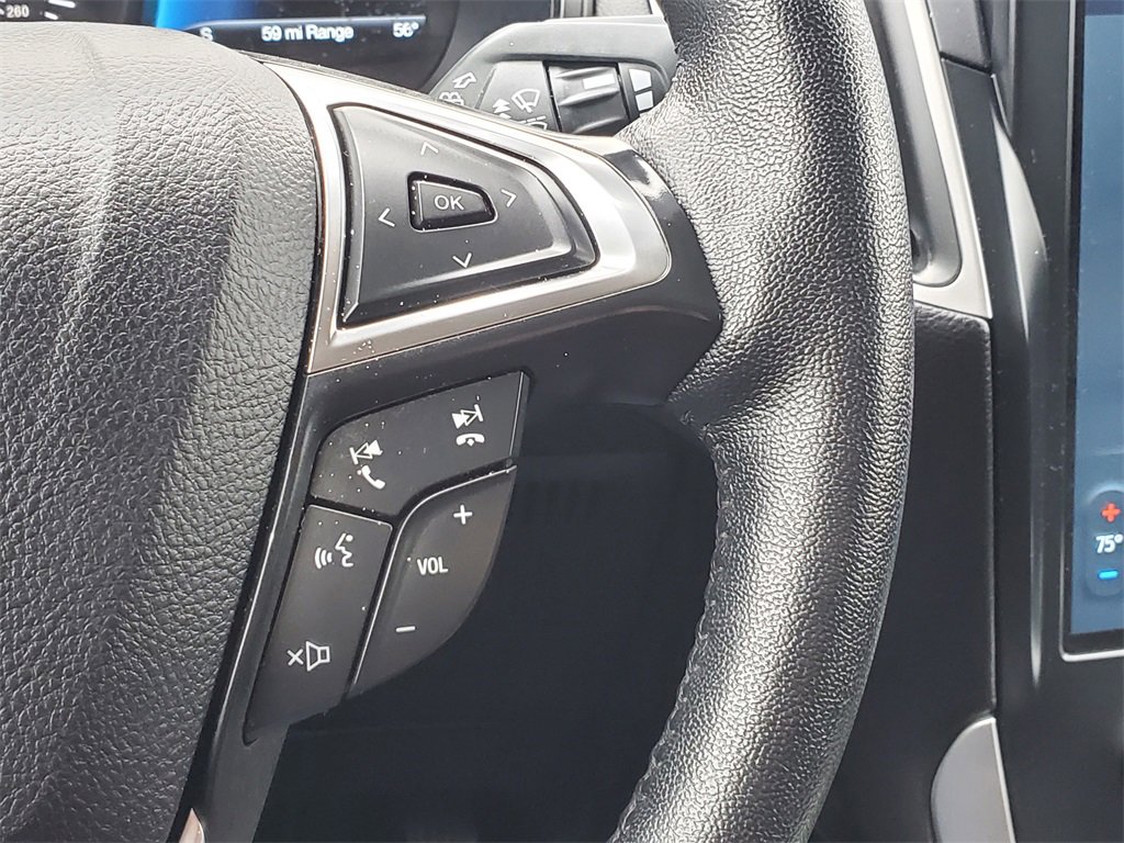 Used 2024 Ford Edge SEL image 13