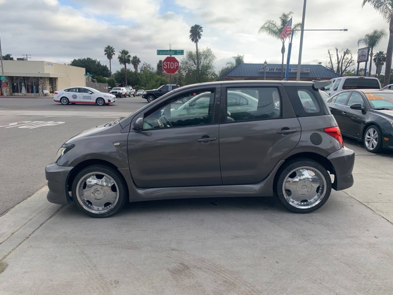 Used 2004 Scion xA FWD image 3