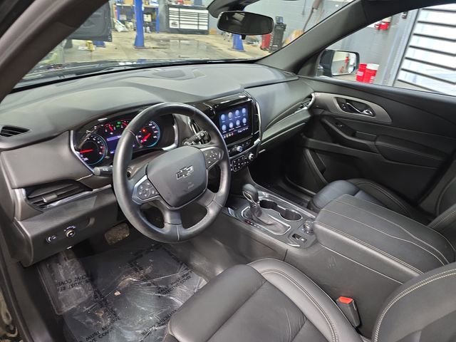 Used 2023 Chevrolet Traverse LT w/ Midnight/Sport Edition image 20