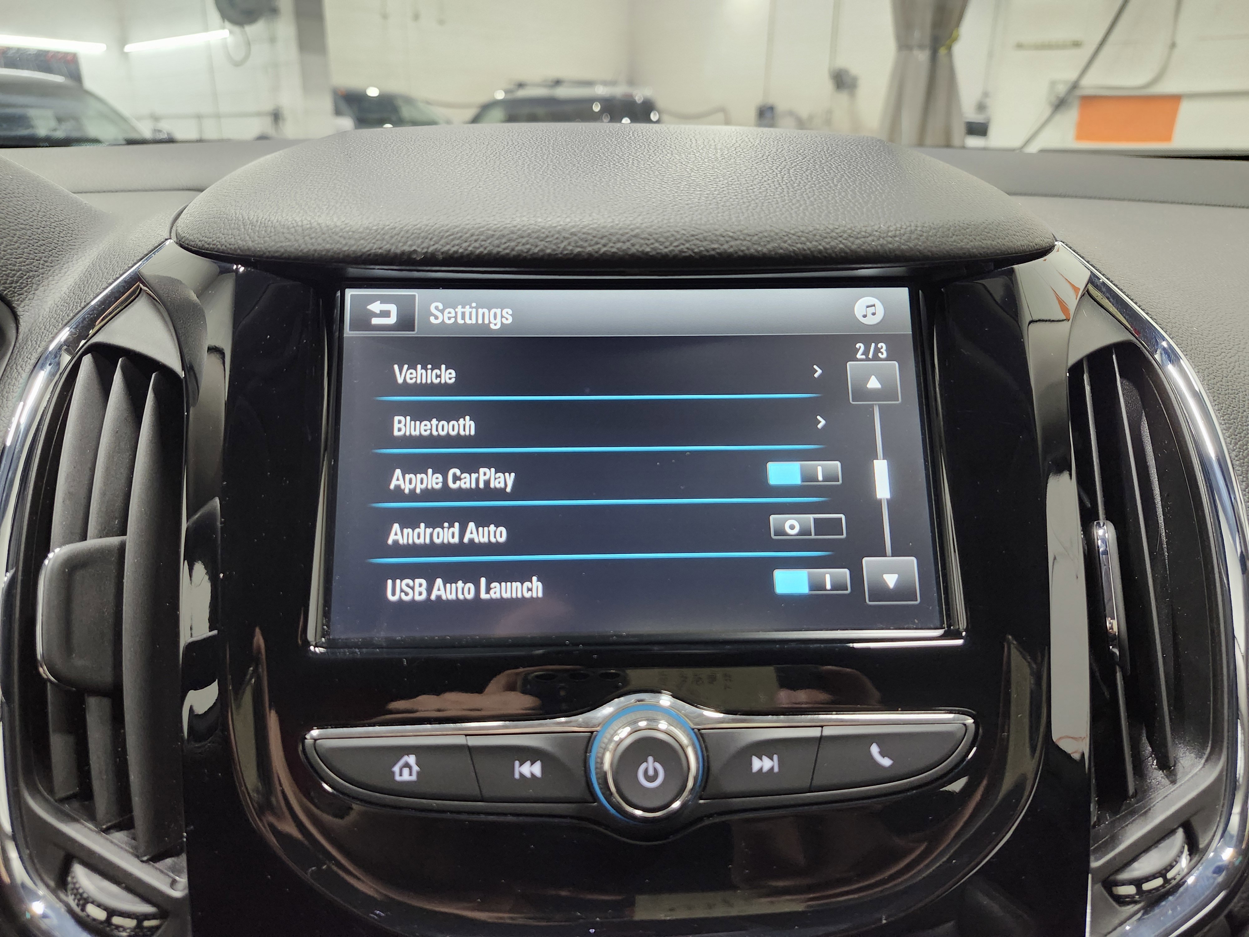 Used 2017 Chevrolet Cruze Premier image 4