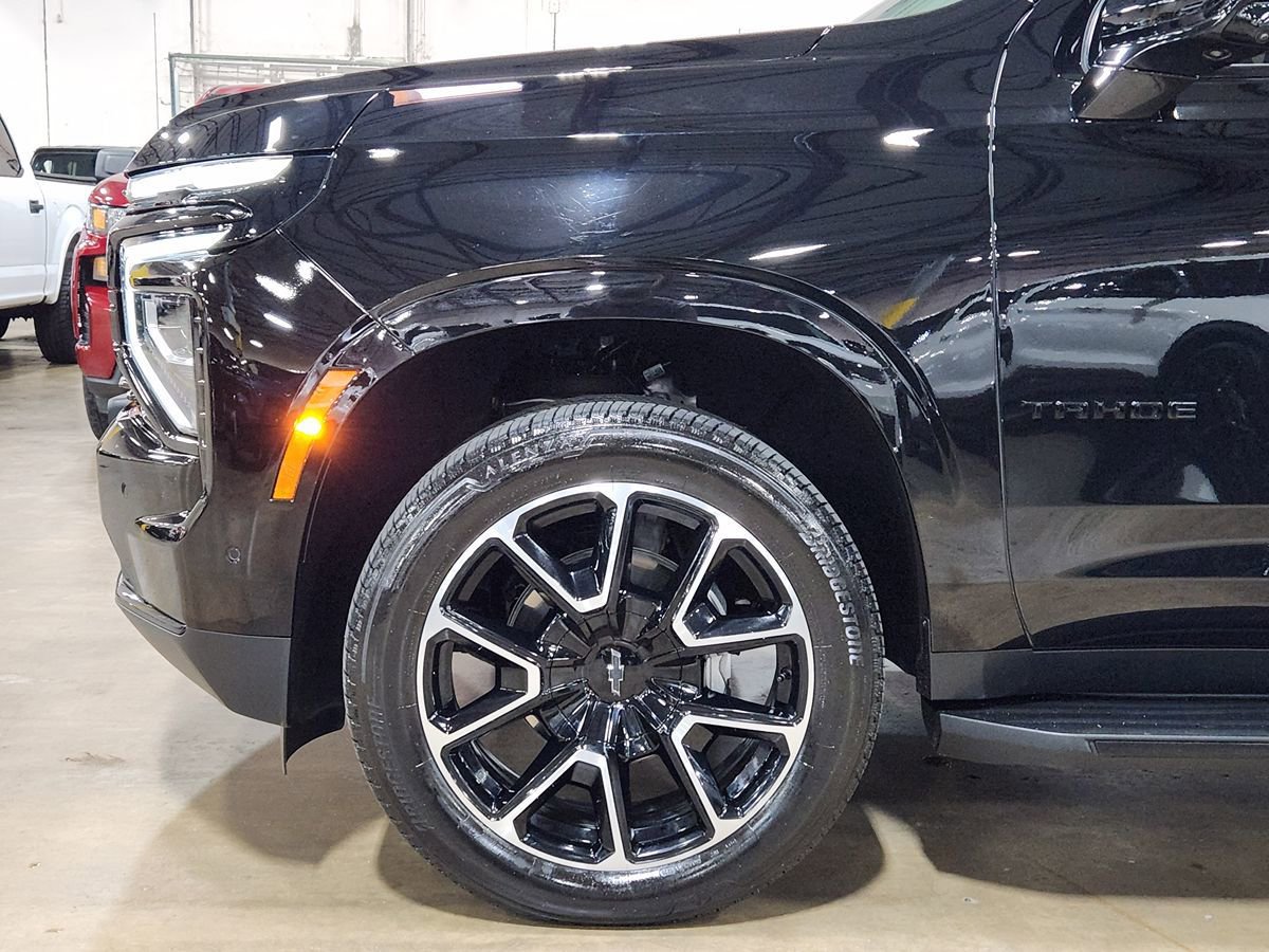 Used 2025 Chevrolet Tahoe RST w/ Comfort Package AWD/4WD image 5