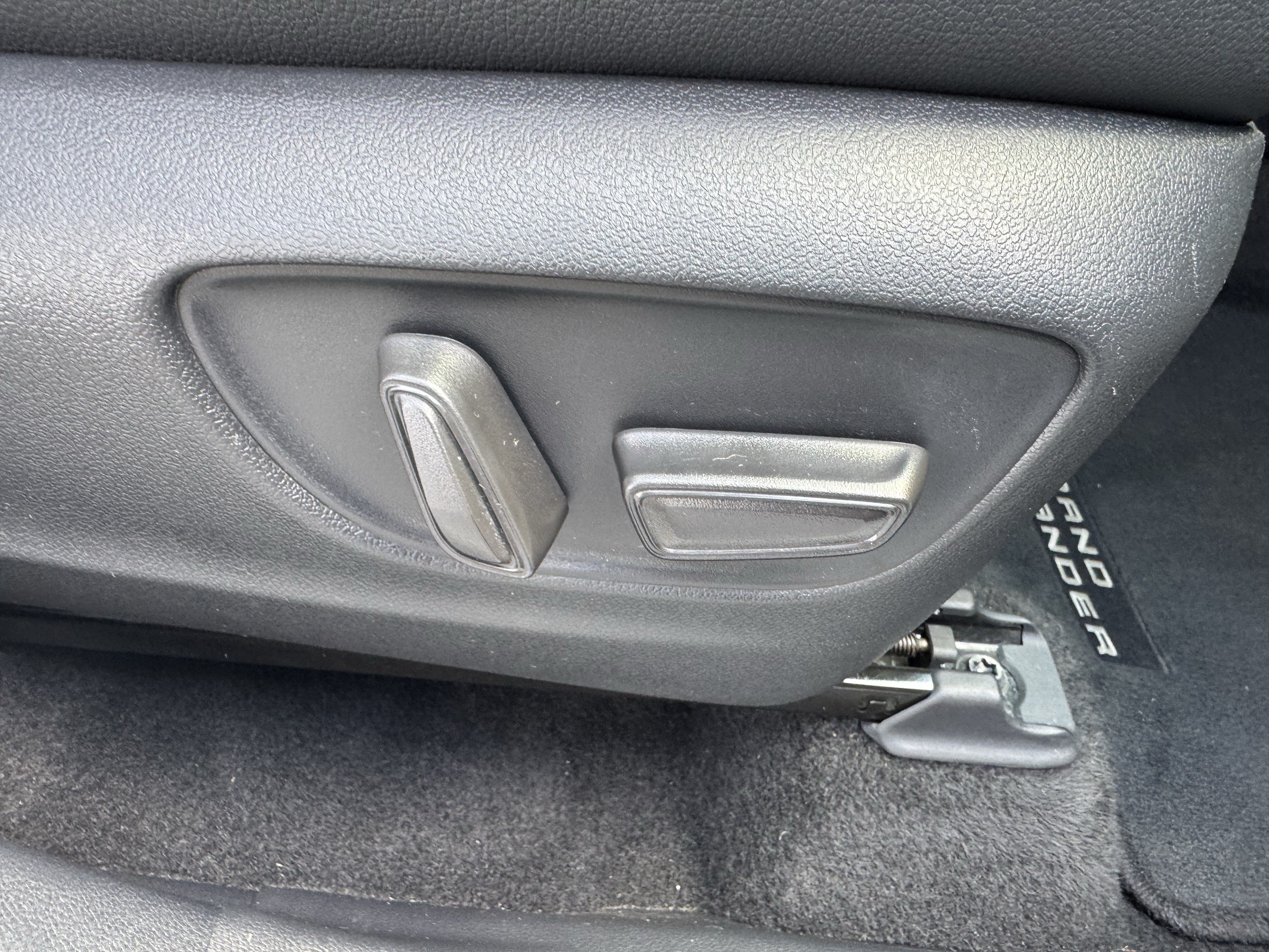 Used 2024 Toyota Grand Highlander AWD Hybrid image 18