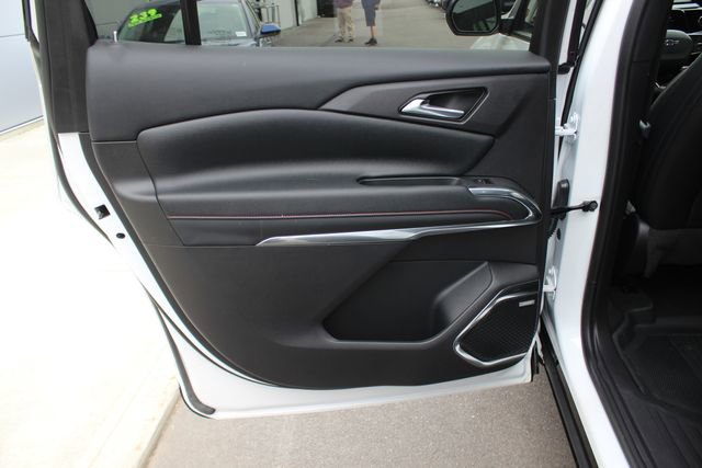 Used 2025 Chevrolet Traverse RS AWD/4WD image 23