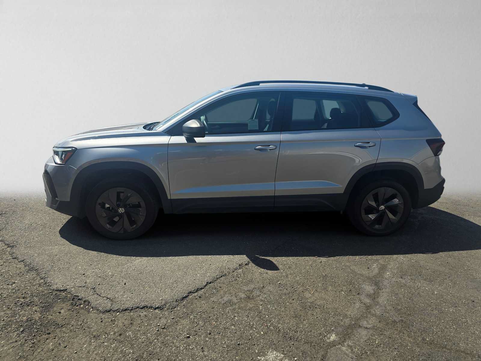 Used 2025 Volkswagen Taos S FWD image 6