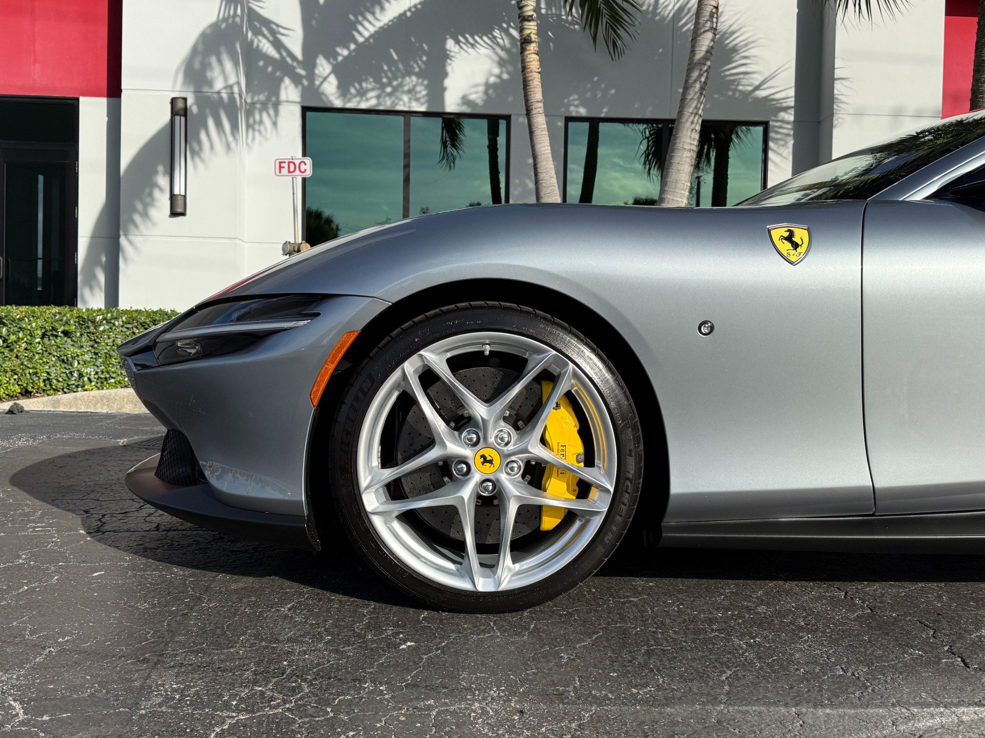 Used 2021 Ferrari Roma RWD image 13