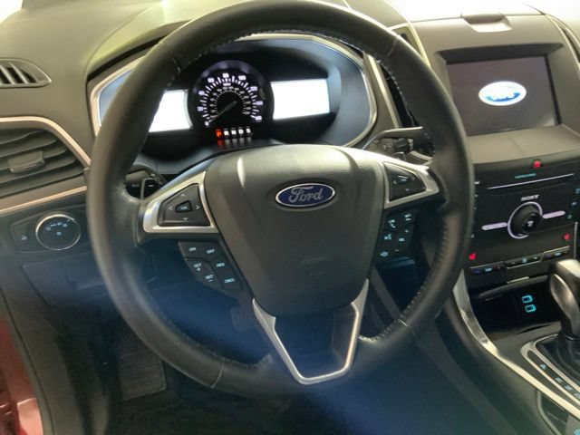 Used 2016 Ford Edge Titanium w/ Technology Package AWD/4WD image 15