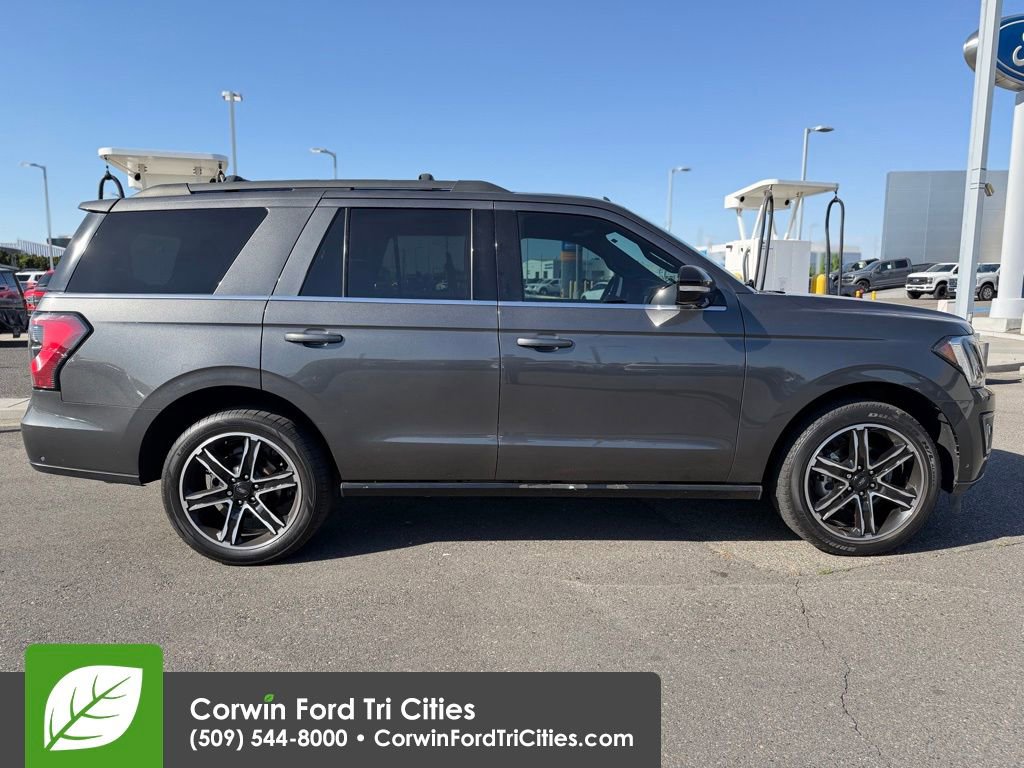 Used 2019 Ford Expedition Limited w/ Equipment Group 303A AWD/4WD image 8