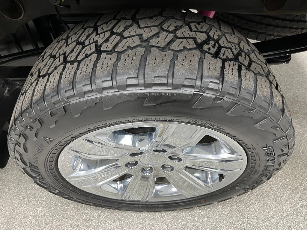 Used 2018 GMC Sierra 1500 SLT AWD/4WD image 16