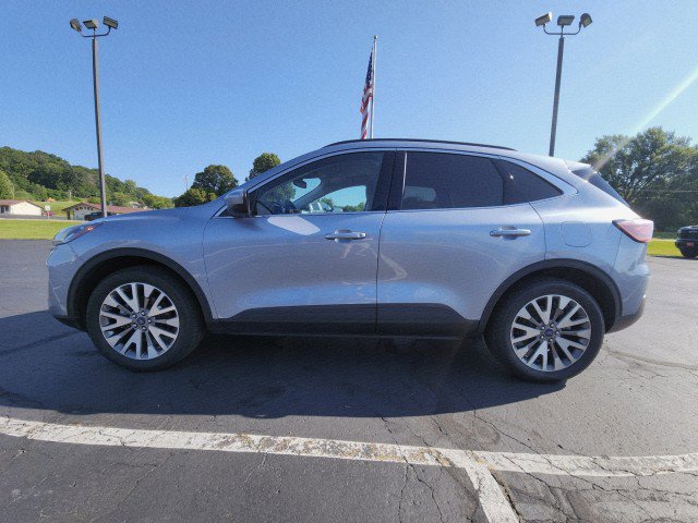 Used 2022 Ford Escape Titanium w/ Class II Trailer Tow Package image 2