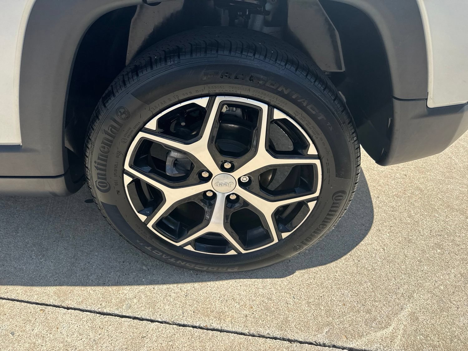 Used 2024 Jeep Compass Limited AWD/4WD image 10