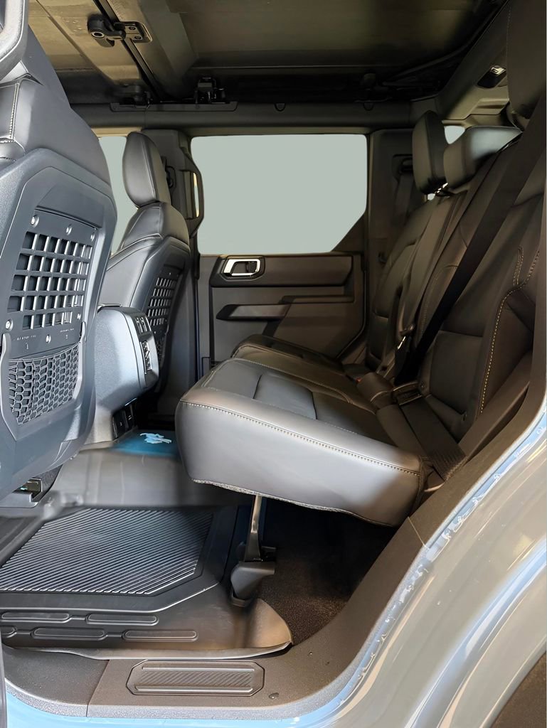 New 2025 Ford Bronco Badlands w/ Sasquatch Package AWD/4WD image 10