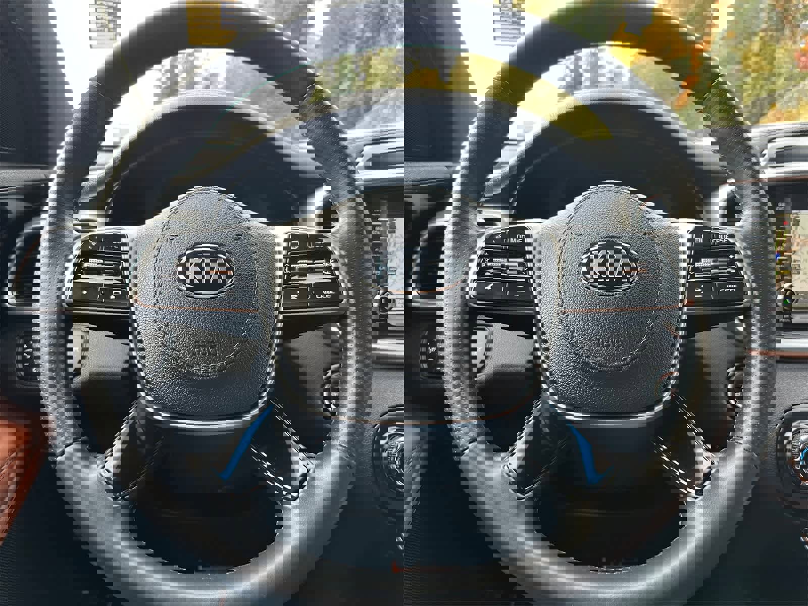 Used 2019 Kia Sorento SX image 15