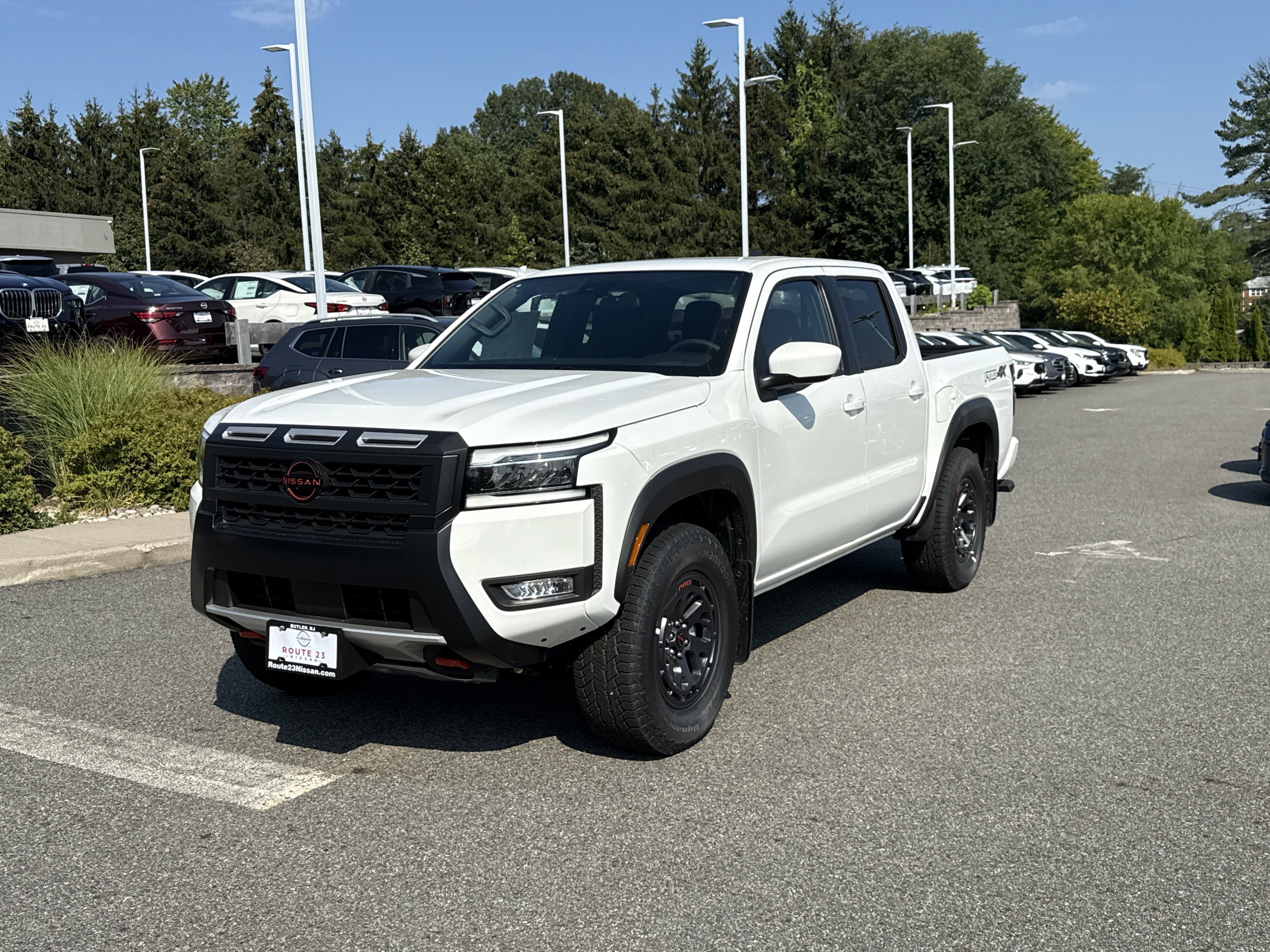 New 2025 Nissan Frontier PRO-4X w/ Tow Package