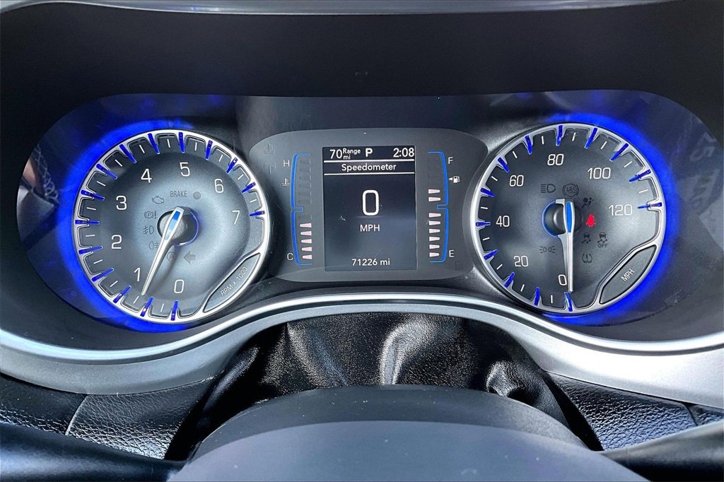 Used 2018 Chrysler Pacifica Touring-L w/ Premium Audio Group image 21