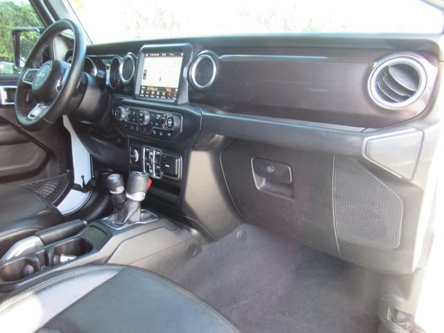 Used 2019 Jeep Wrangler Unlimited Sahara AWD/4WD image 11