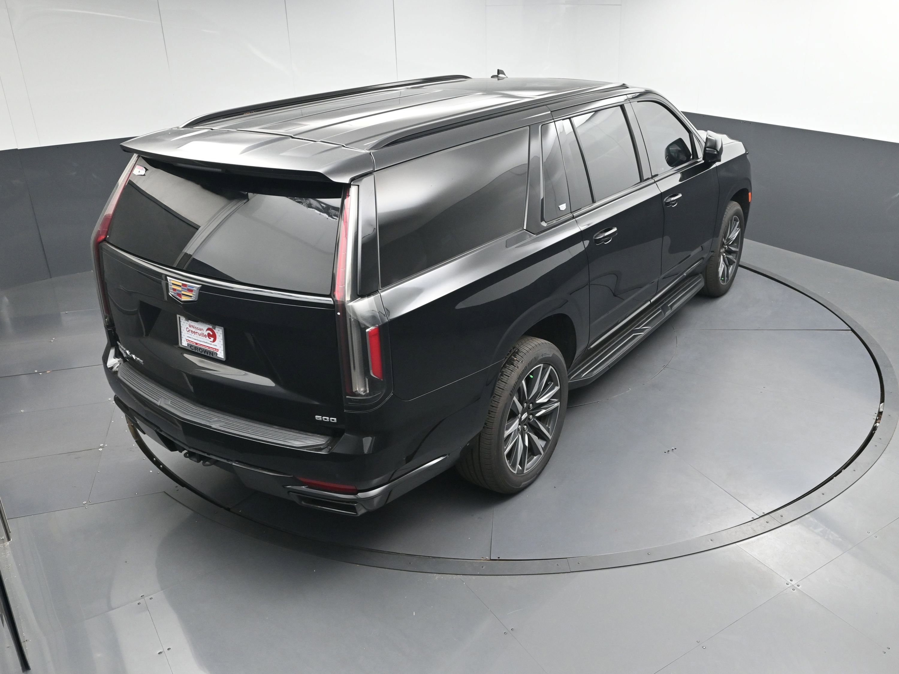 Used 2023 Cadillac Escalade ESV Sport image 32