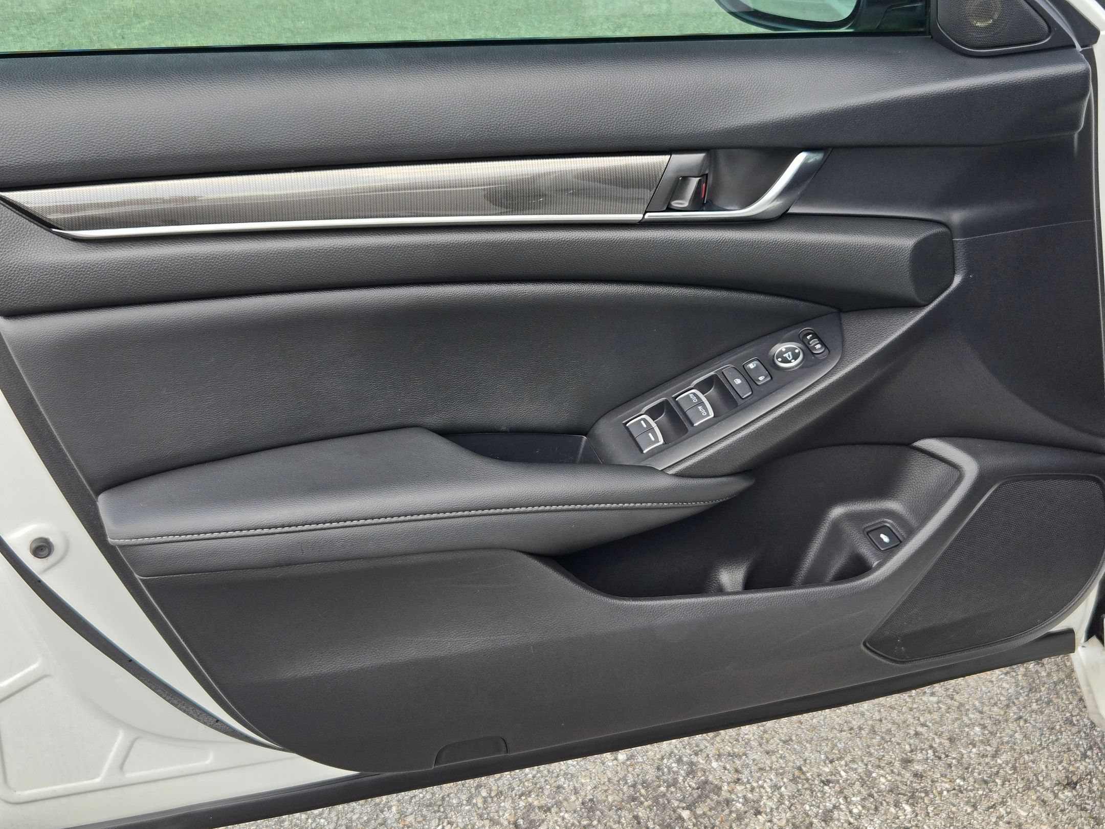Used 2020 Honda Accord Sport image 10