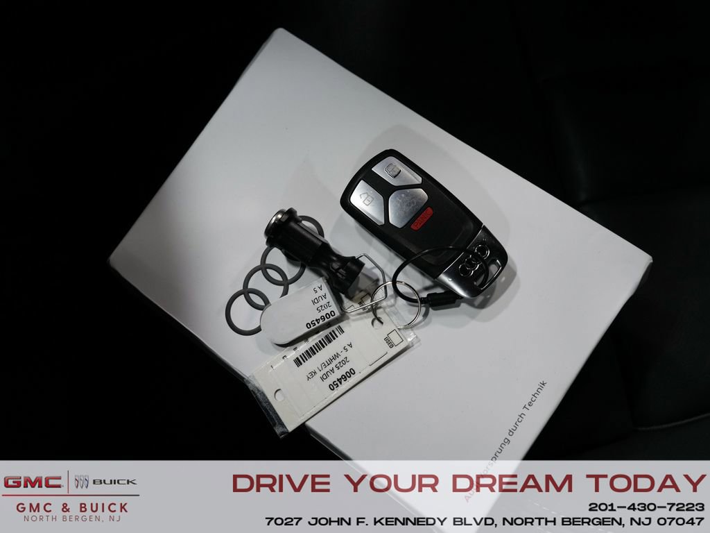 Used 2025 Audi A5 2.0T Premium Plus image 21