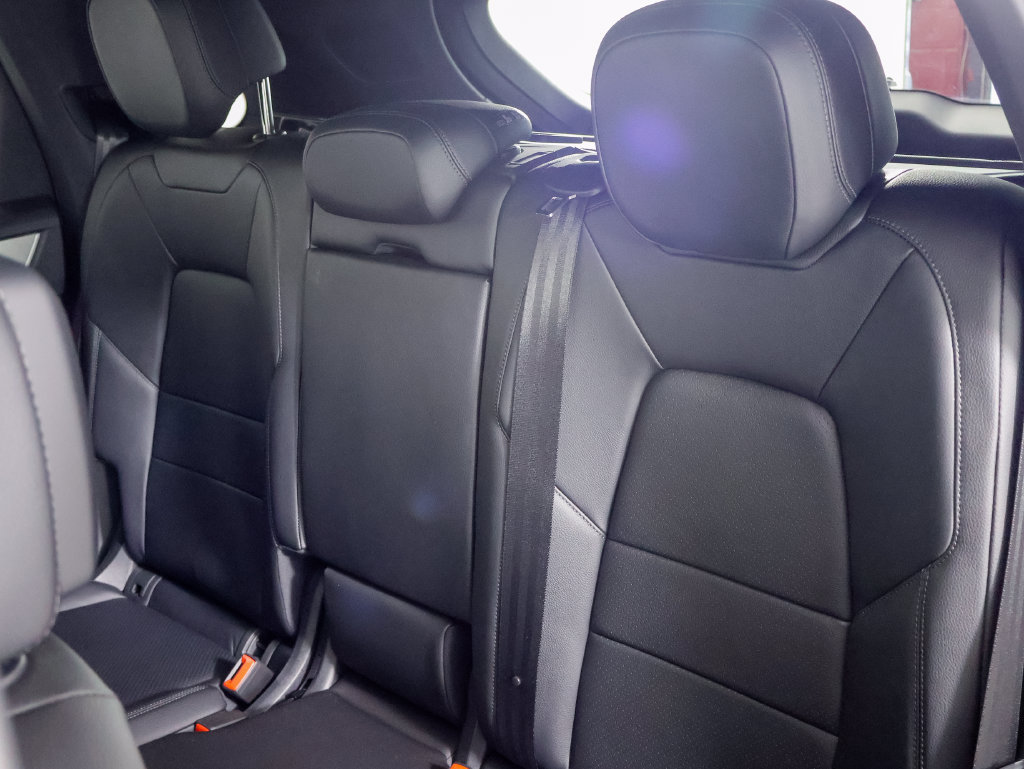 Certified 2026 Porsche Cayenne E-Hybrid AWD/4WD image 13