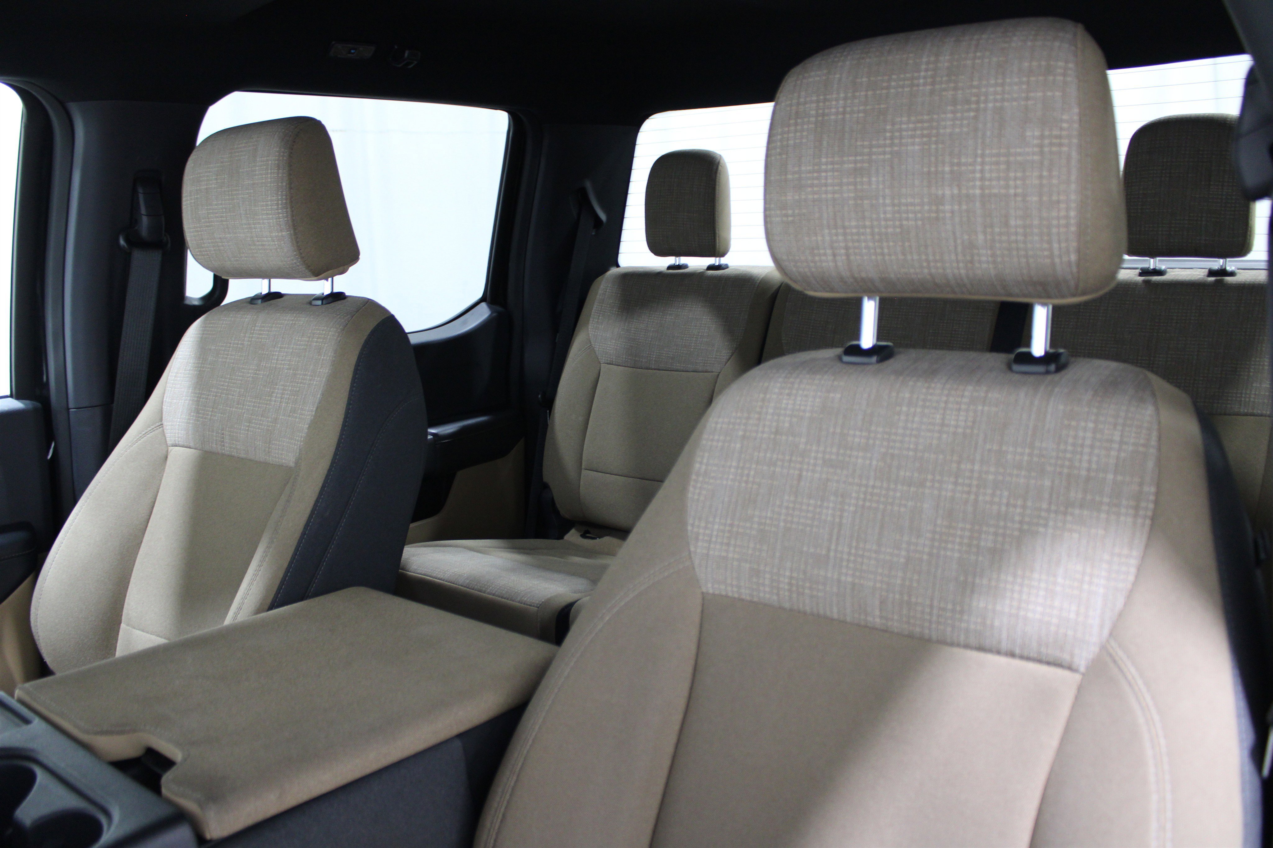 Used 2023 Ford F150 XLT image 5