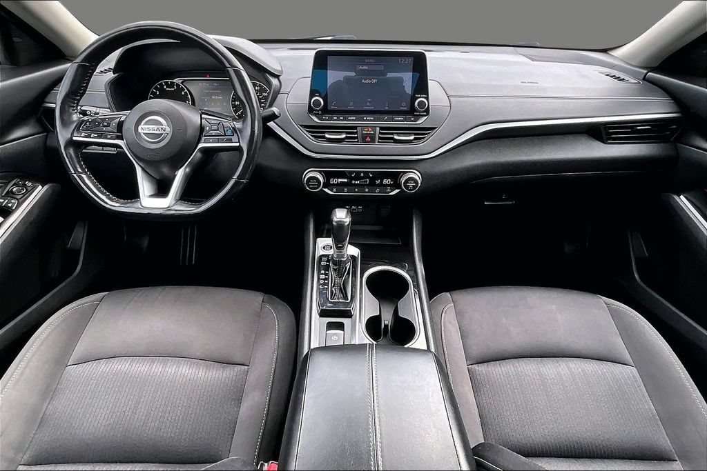 Used 2020 Nissan Altima 2.5 SV FWD image 9