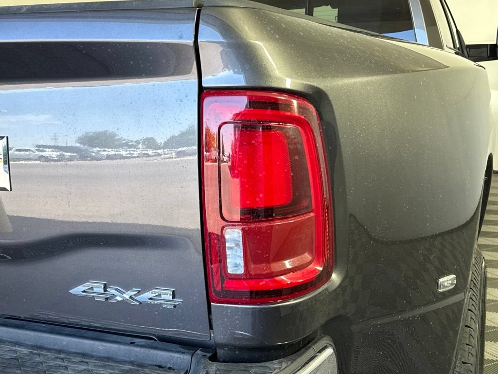 Certified 2025 RAM 3500 Laramie AWD/4WD image 60