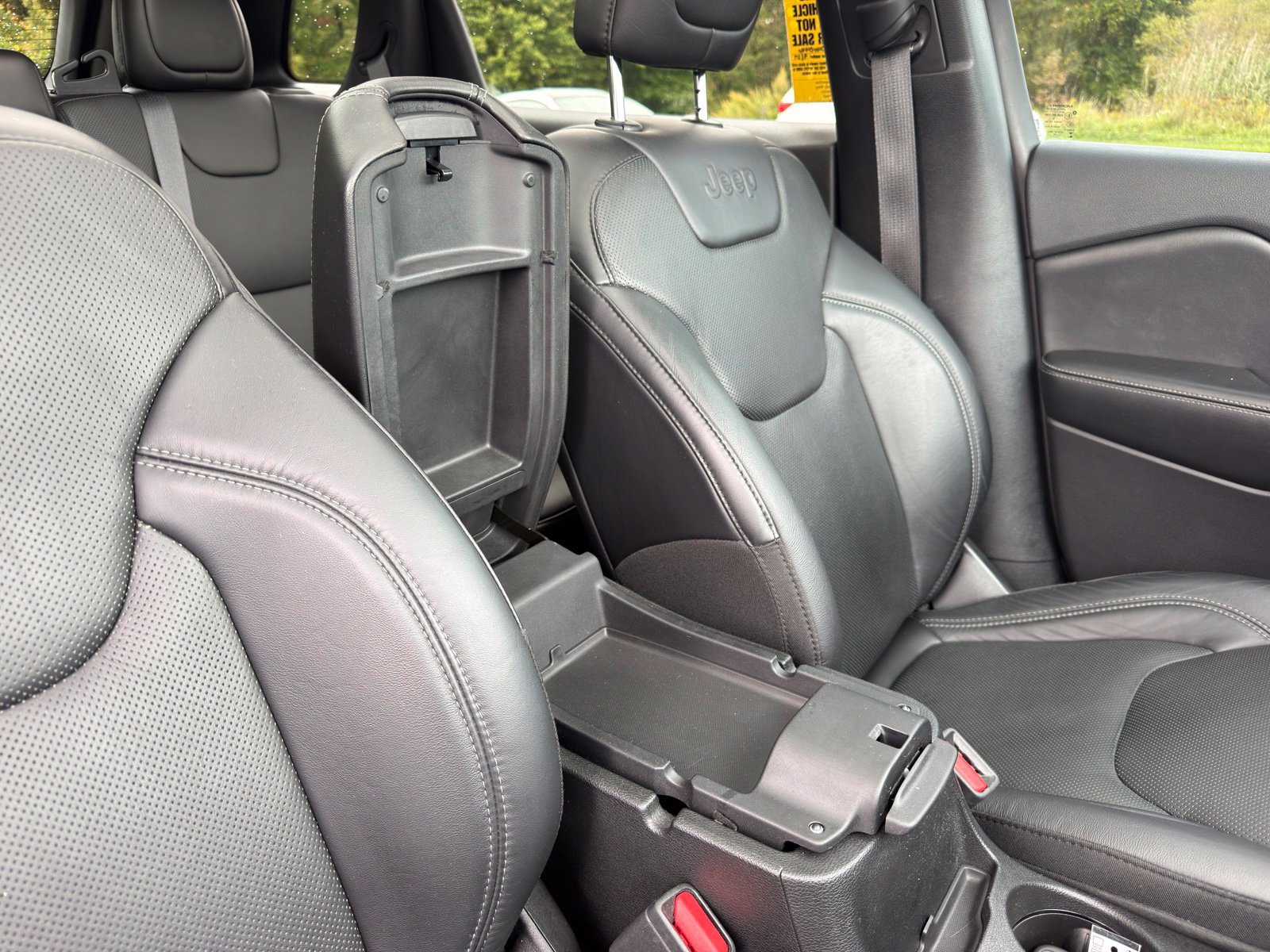 Used 2019 Jeep Cherokee Limited AWD/4WD image 42
