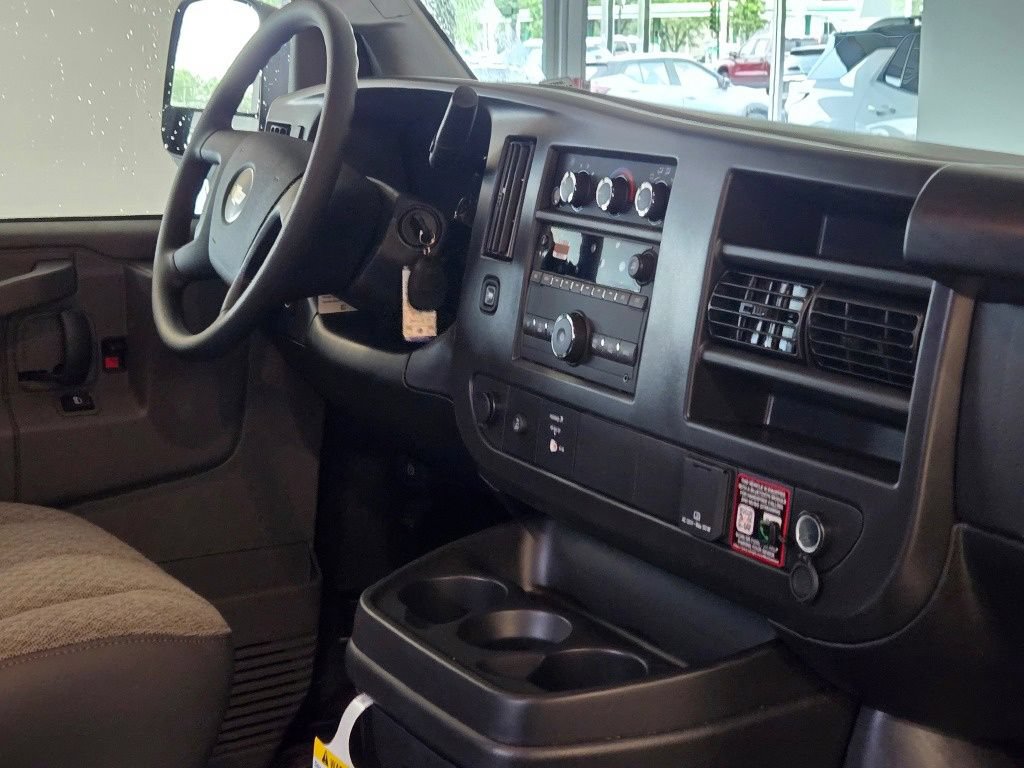 New 2026 Chevrolet Express 2500 w/ Driver Convenience Package RWD image 6