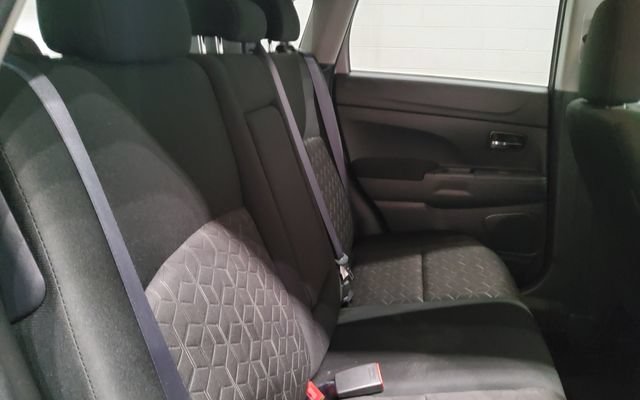 Used 2024 Mitsubishi Outlander Sport ES AWD/4WD image 21