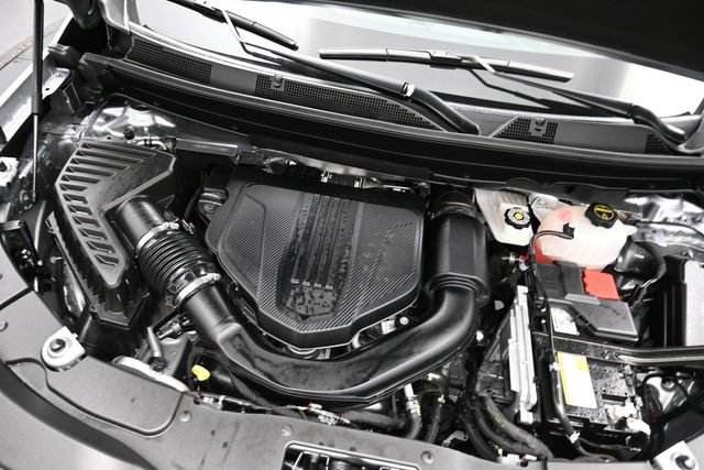 Used 2026 Chevrolet Traverse LT w/ Driver Confidence Package FWD image 34